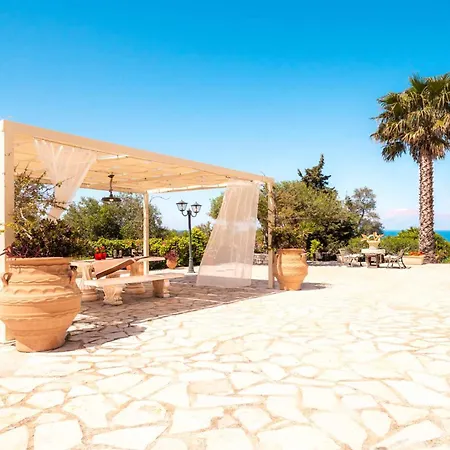 Irida Agios Spyridonas Peritheia فيلة Agios Spyridon (Corfu)